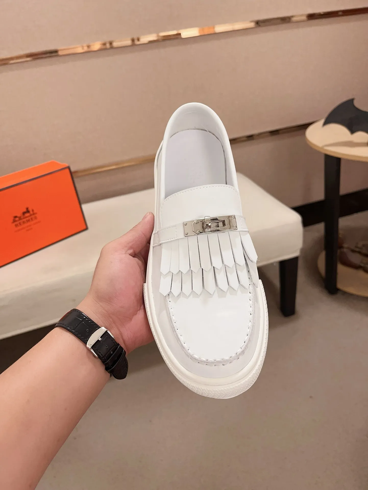 Men's clothing and shoes💰: 420💰《HERMES》【Classic Original Version】Hermès; Top 🔝 Purchasing Agency 🔍🔍Men's latest 🇺🇸 counter sales simultaneously, original ▲▲cowhide imported from Italy ▲▲Exquisite workmanship (Italian 🇮🇹Imported water-dyed 🐂cowhide lining) sole: original sole provided by the original factory, ⚠️exclusive double-layer activity·TPR·rubber·combined molded outsole; Code number: 38-44 (45/46 can be customized, non-refundable)